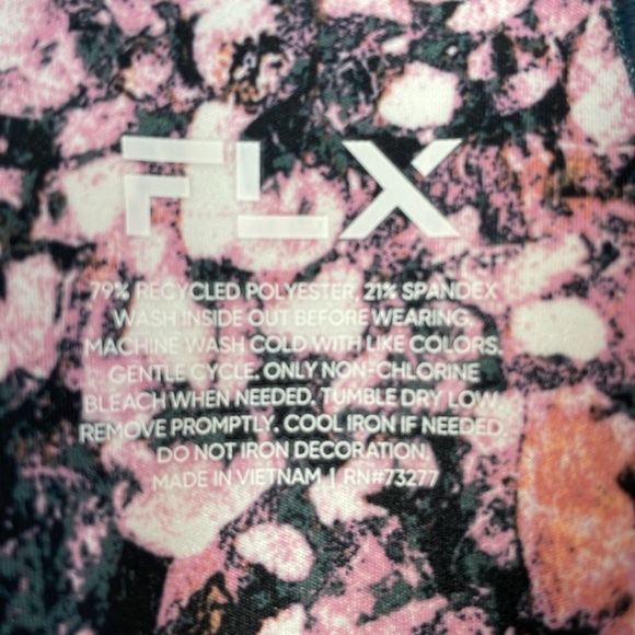 NWT FLX Ascent 7/8 Legging High Rise Lilac Mosaic Print XS - Picture 12 of 15